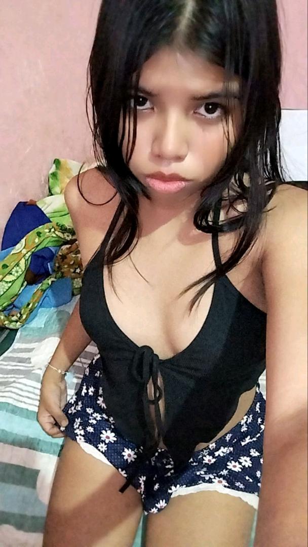 nenita, an adult member from Bolivia, in a relaxed candid portrait